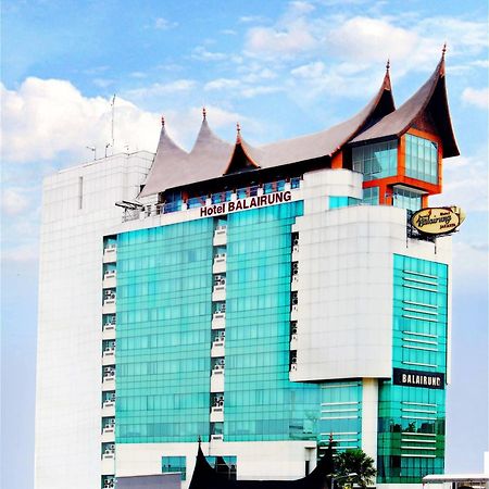 Horison Balairung Jakarta Jacarta Exterior foto
