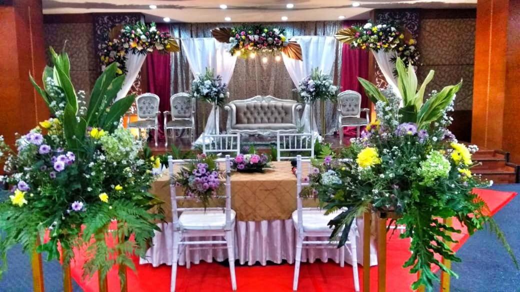 Horison Balairung Jakarta Jacarta Exterior foto