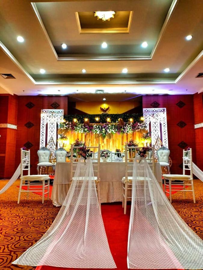 Horison Balairung Jakarta Jacarta Exterior foto