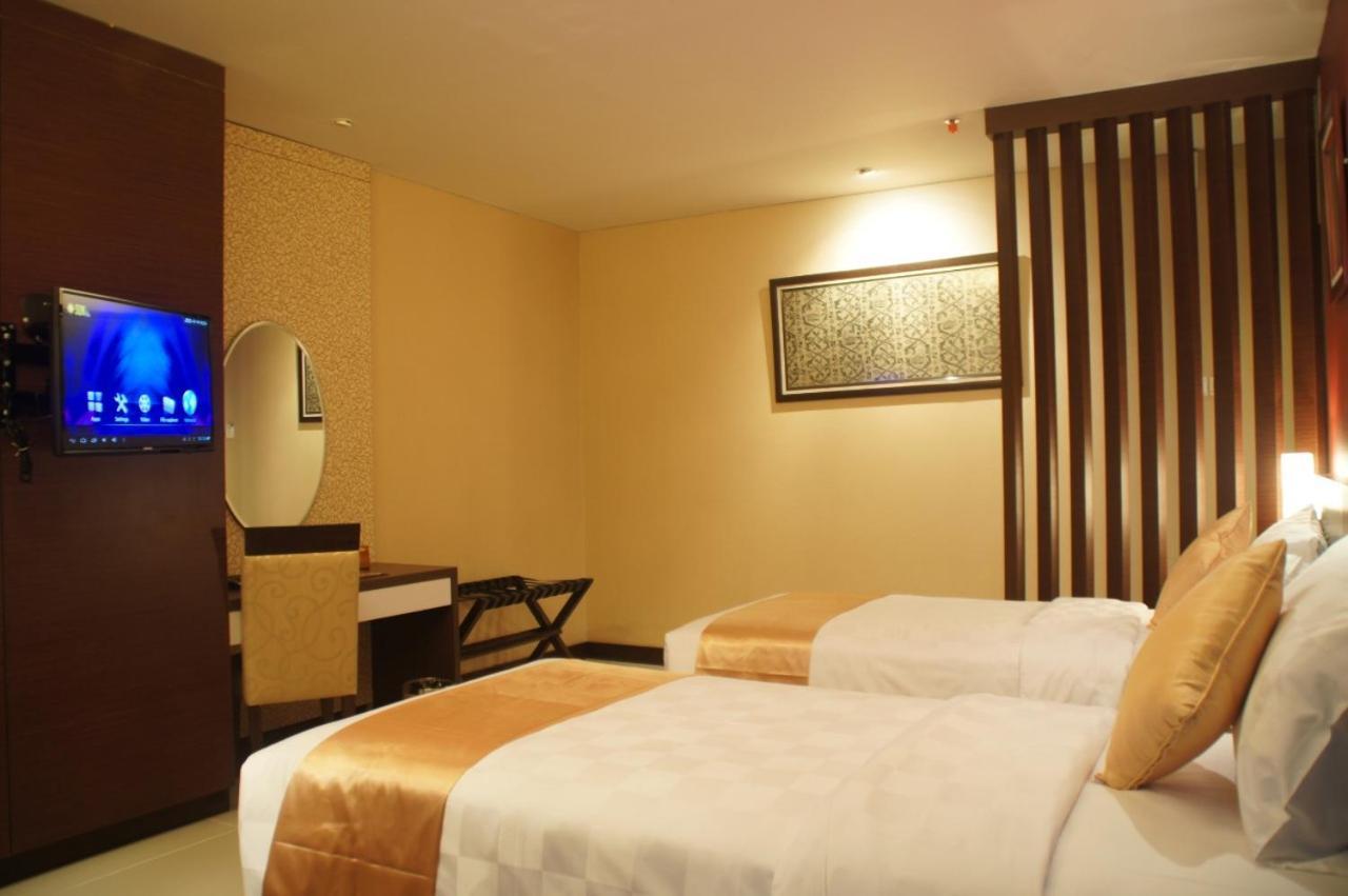 Horison Balairung Jakarta Jacarta Exterior foto